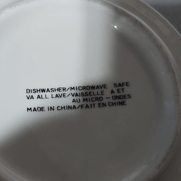 Vintage Campbell's Xmas Soup Appetizer Bowls Mugs Set of 2 BBQ Walking Picnic - Picture 3 of 3